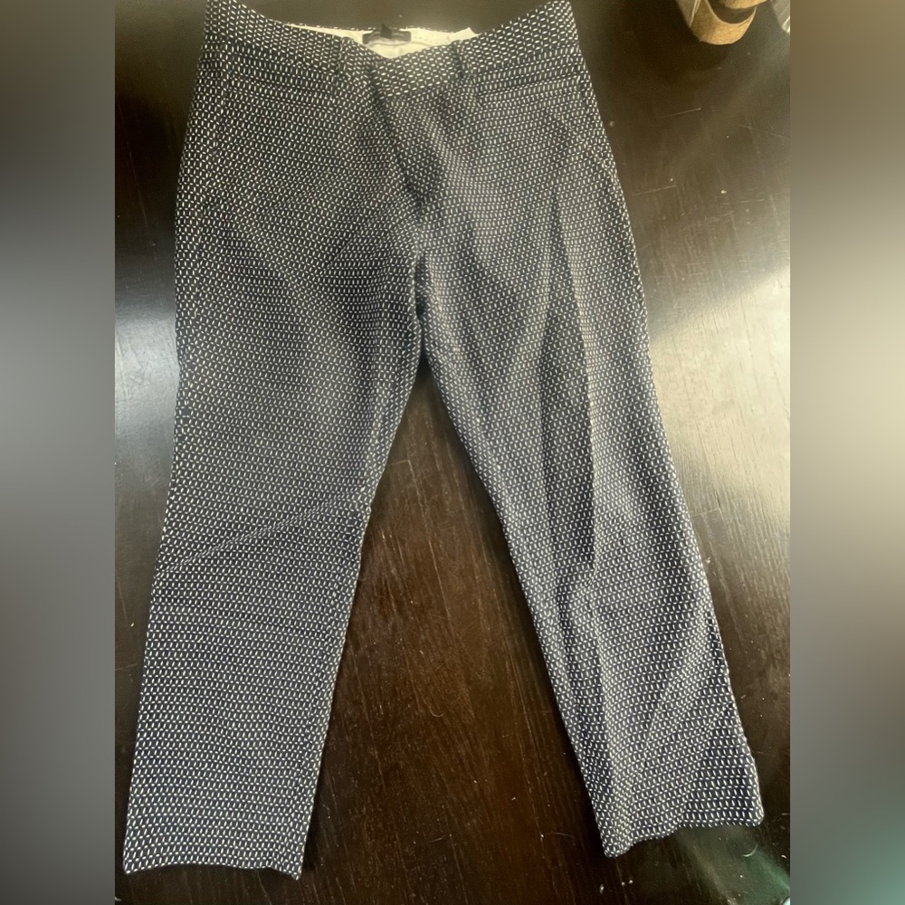 Banana Republic Navy and White Patterned Cotton Blend Pants. size 14